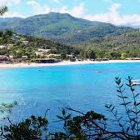 Belle Proche De La Mer Climatisee Avec Piscine 别墅 孔卡