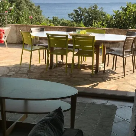 Belle Proche De La Mer Climatisee Avec Piscine *